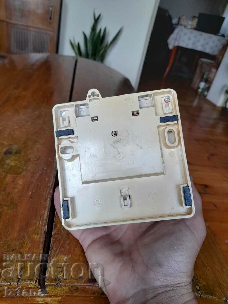 Auction Old counter Auction Old counter