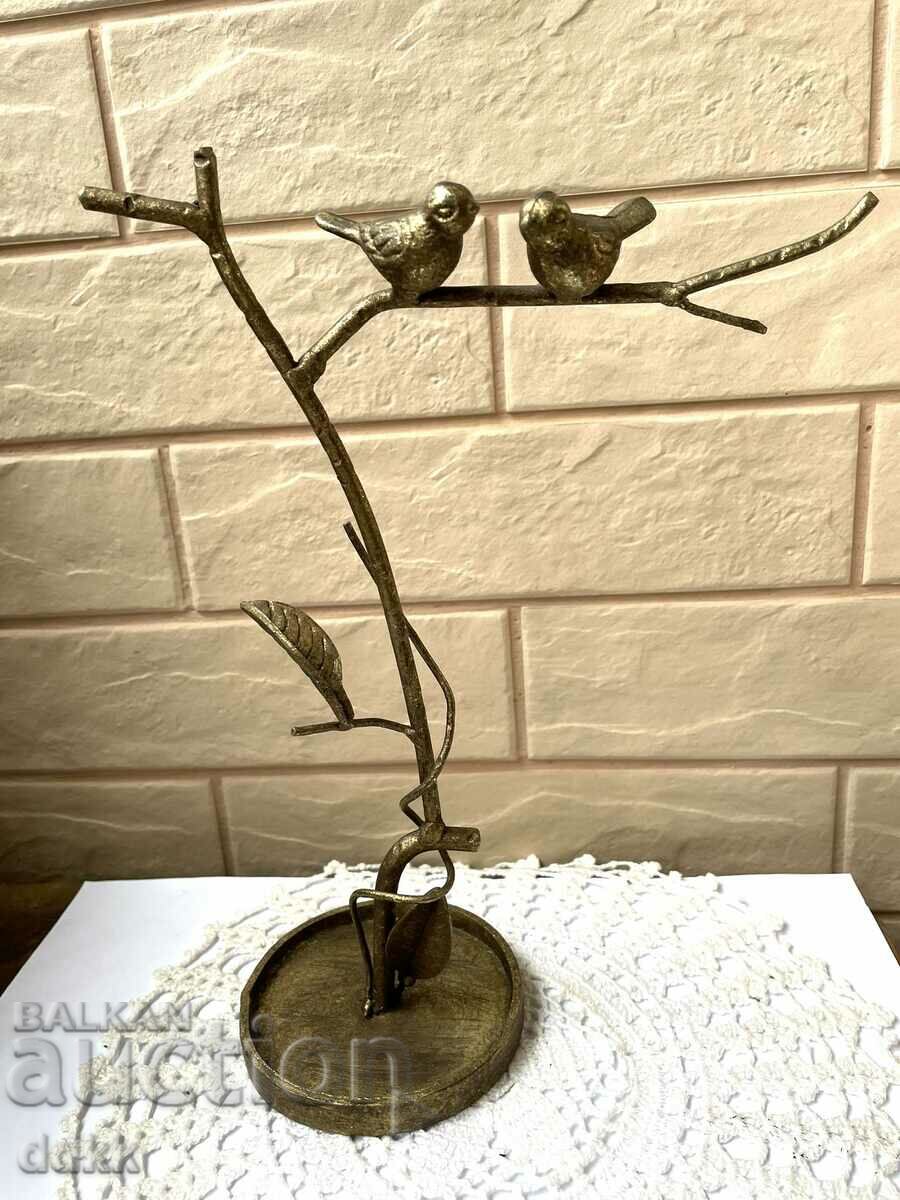 Красиво метално дърво с птици от Англия, поставка за бижута