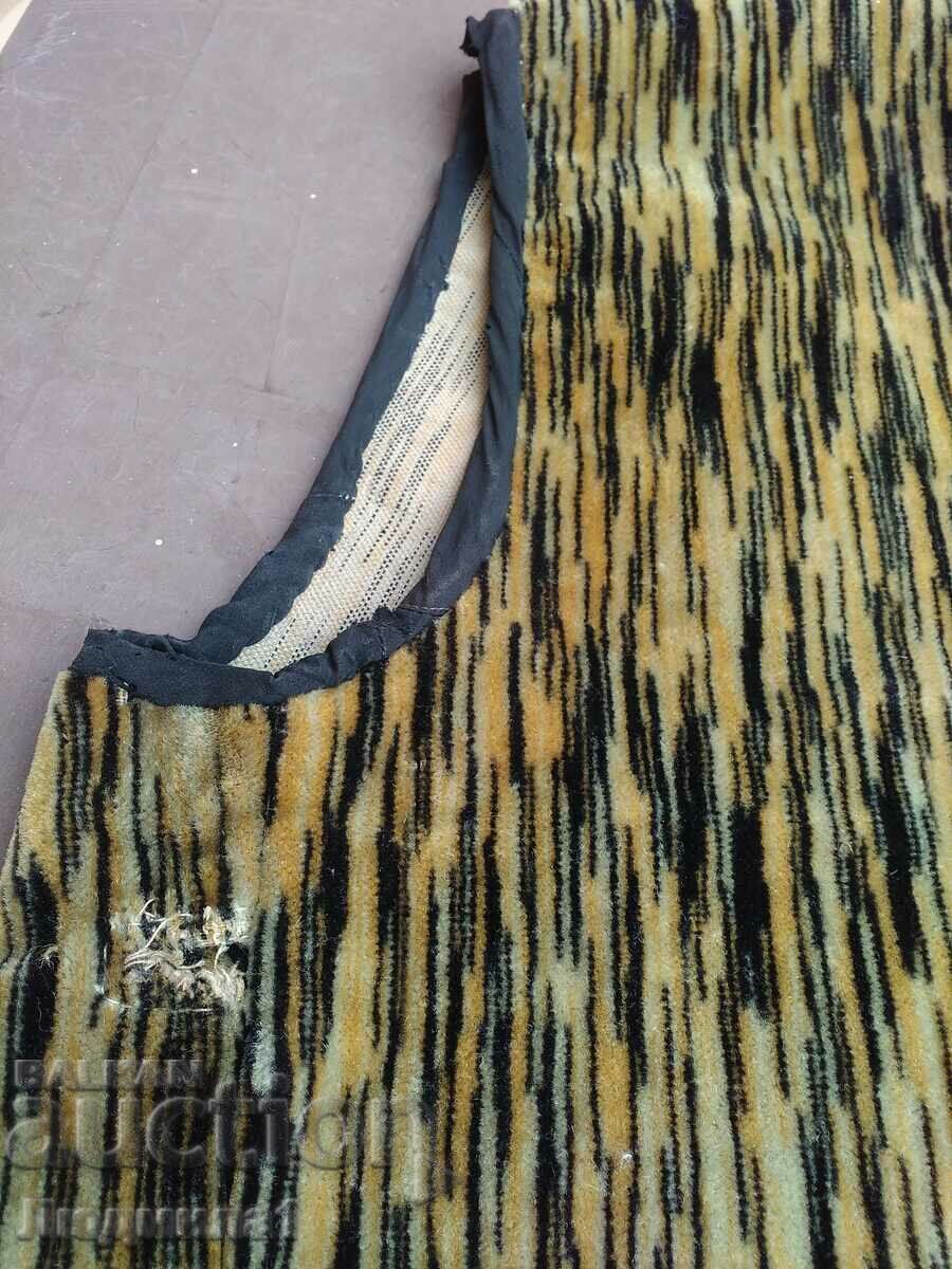 Livrarea ROCHIE VECHE Livrarea ROCHIE VECHE