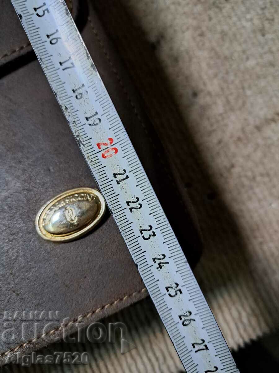 Delivery of Italian leather bag/genuine leather/"CESARE PICCINI"