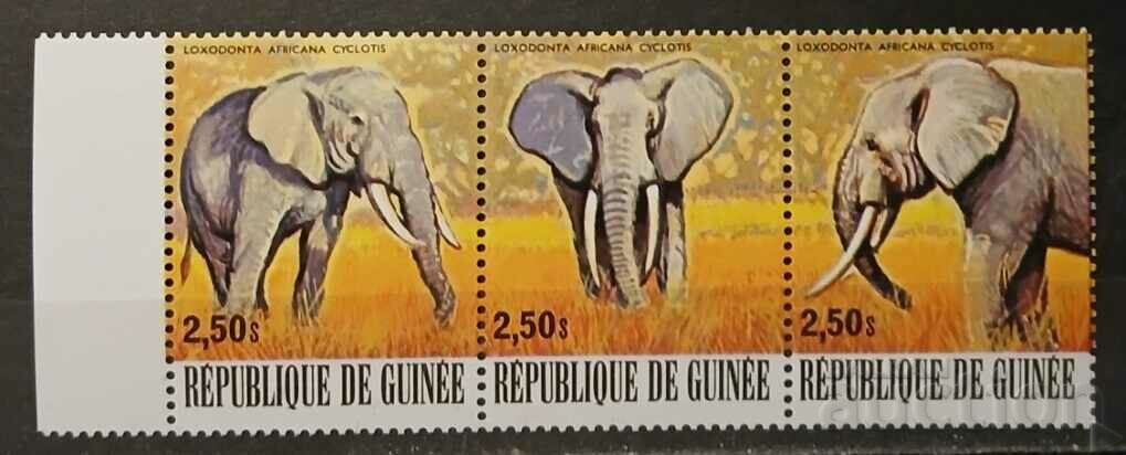 Гвинея 1977 Фауна/Животни/Слонове MNH