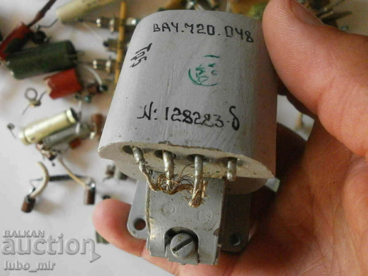 ELECTRONIC SCRAP - 5 ELECTRONIC SCRAP - 5