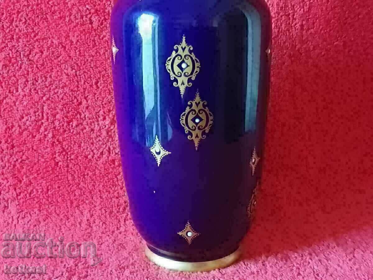 Παλιό πορσελάνινο Βάζο VOLKSTEDT GDR ΓΔΡ Κοβάλτιο Επιχρύσωση με τιμή 95.50 BGN | € 48.83 Παλιό πορσελάνινο Βάζο VOLKSTEDT GDR ΓΔΡ Κοβάλτιο Επιχρύσωση με τιμή 95.50 BGN | € 48.83