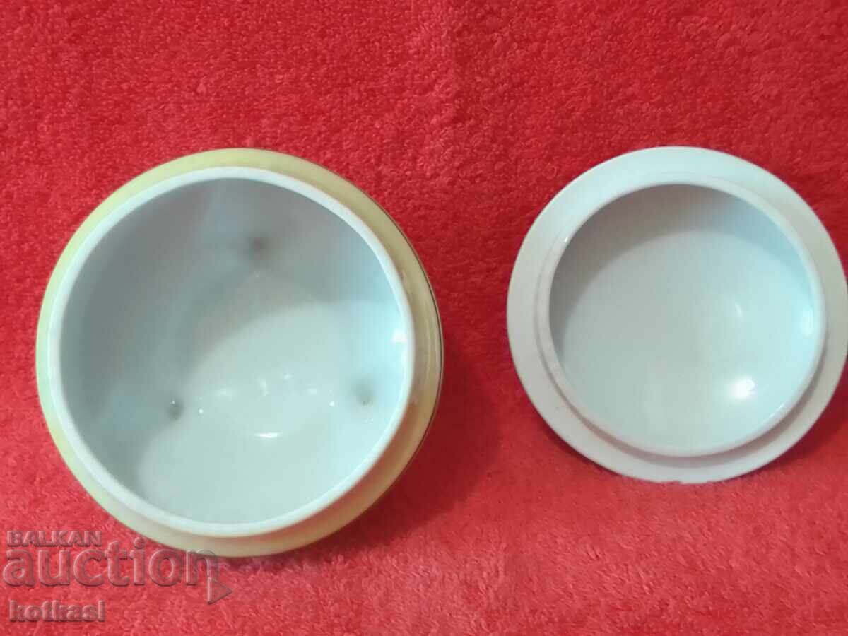 Auction  Old porcelain jewelry box