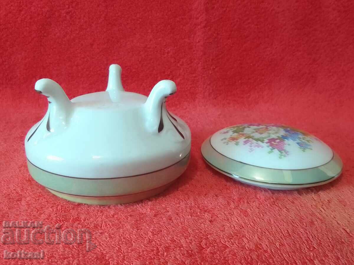 Old porcelain jewelry box - 7