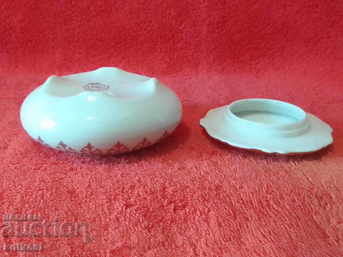 Old porcelain jewelry box gilt drawing author marks - 7