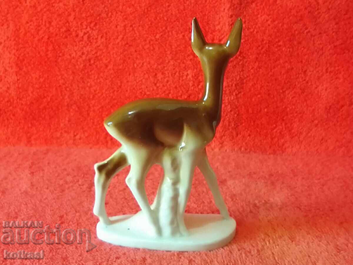Аукцион Стара порцеланова фигура на Сърна Елен Кошута