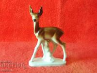 Veche figură din porțelan a lui Doe Elen Kosuta