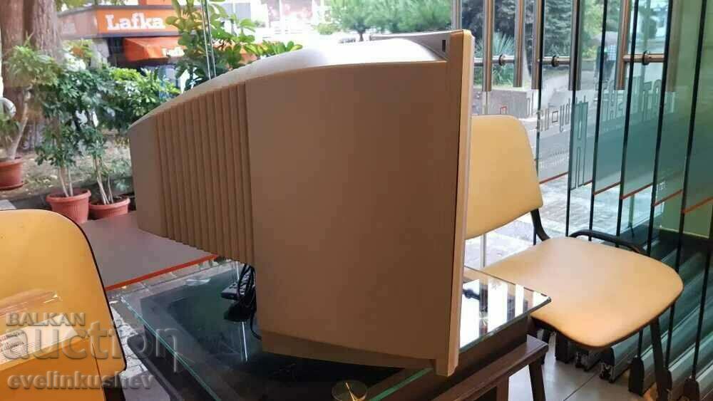 Auction Panasonic TX-21PZ1P flat screen TV Auction Panasonic TX-21PZ1P flat screen TV