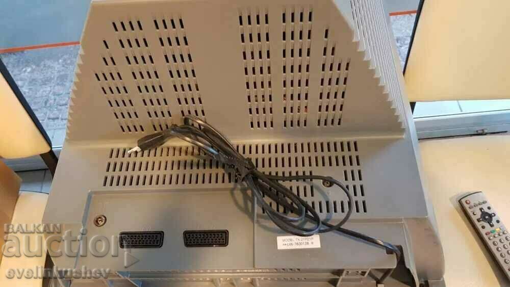 Panasonic TX-21PZ1P flat screen TV - 5 Panasonic TX-21PZ1P flat screen TV - 5