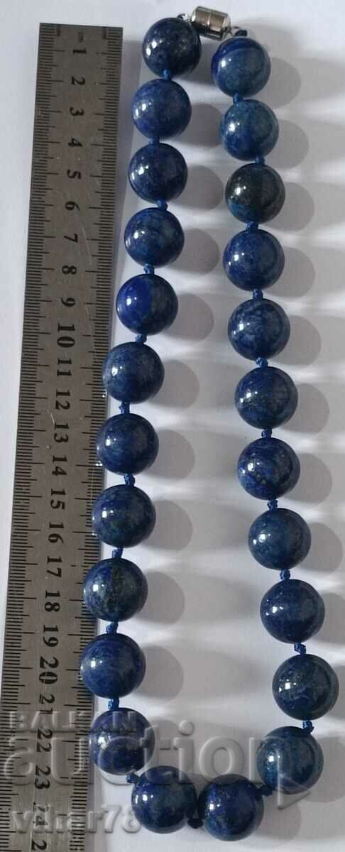 Auction  Necklace with lapis lazuli