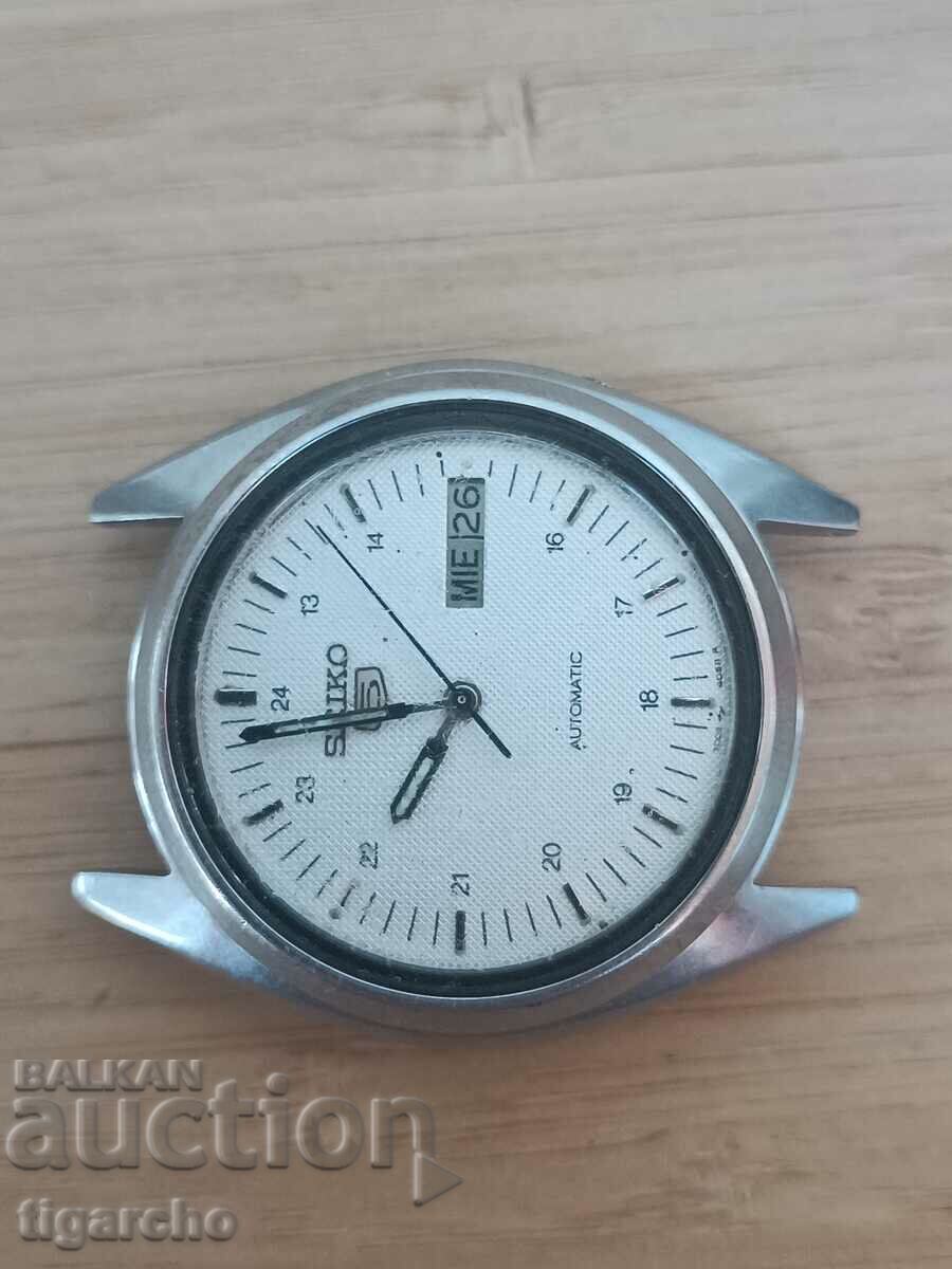 Ceas Seiko5 cu preț 85.00 BGN | € 43.46 Ceas Seiko5 cu preț 85.00 BGN | € 43.46