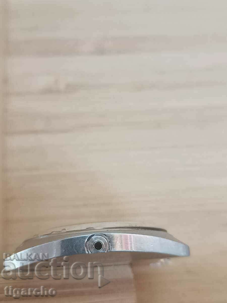 Часовник Omega - 6 Часовник Omega - 6