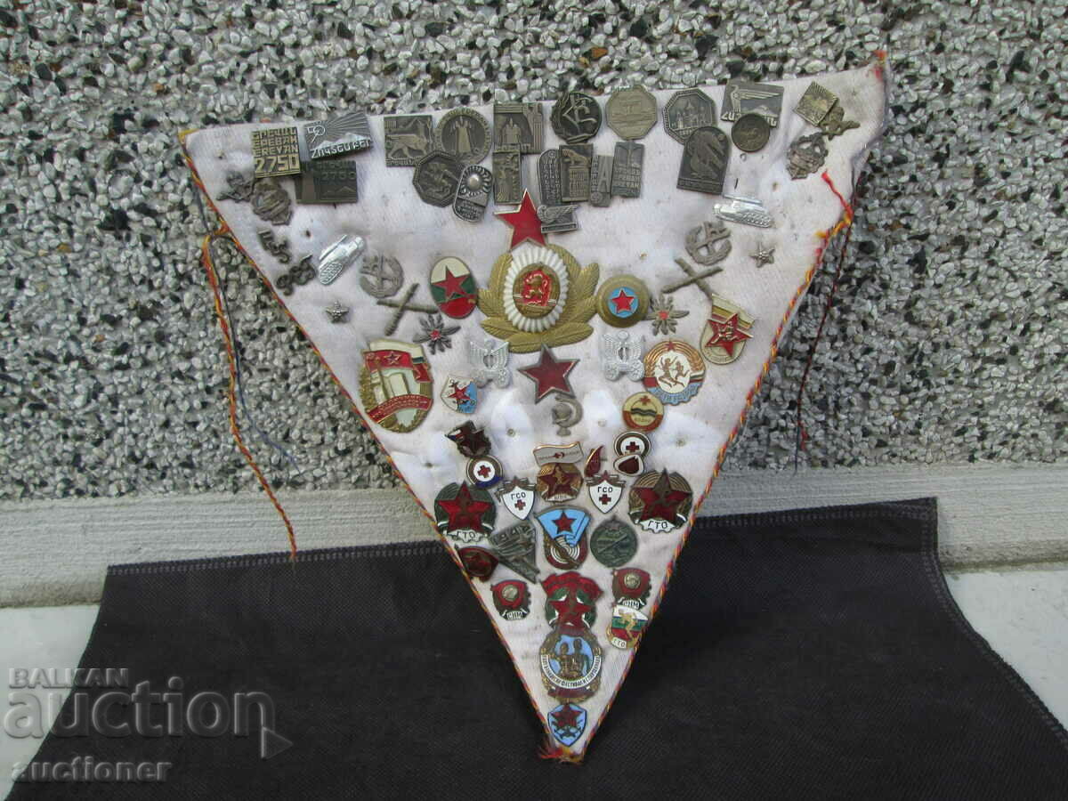 Delivery of LOT OF OLD BADGES, BADGES AND MONOGRAMS Delivery of LOT OF OLD BADGES, BADGES AND MONOGRAMS