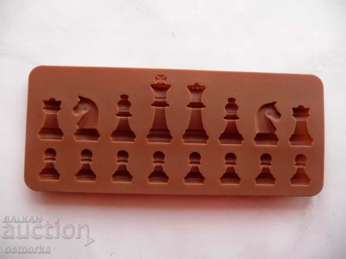 Silicone cake mold chess pieces candy checkmate with price 8.00 BGN | € 4.09 Silicone cake mold chess pieces candy checkmate with price 8.00 BGN | € 4.09