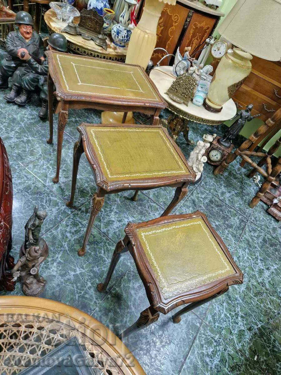 A unique set of antique English coffee tables - 5 A unique set of antique English coffee tables - 5