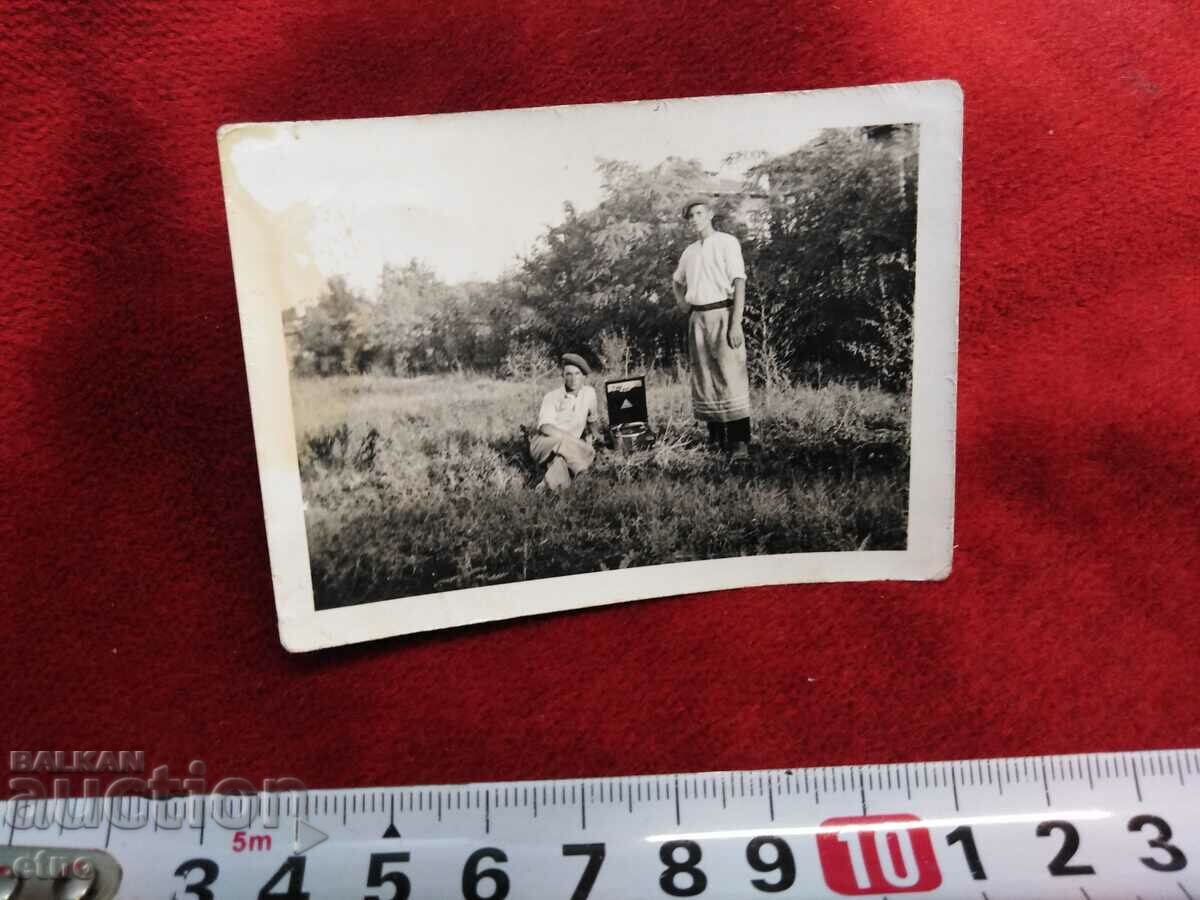 ROYAL PHOTO -Gramophone with price 10.00 BGN | € 5.11 ROYAL PHOTO -Gramophone with price 10.00 BGN | € 5.11