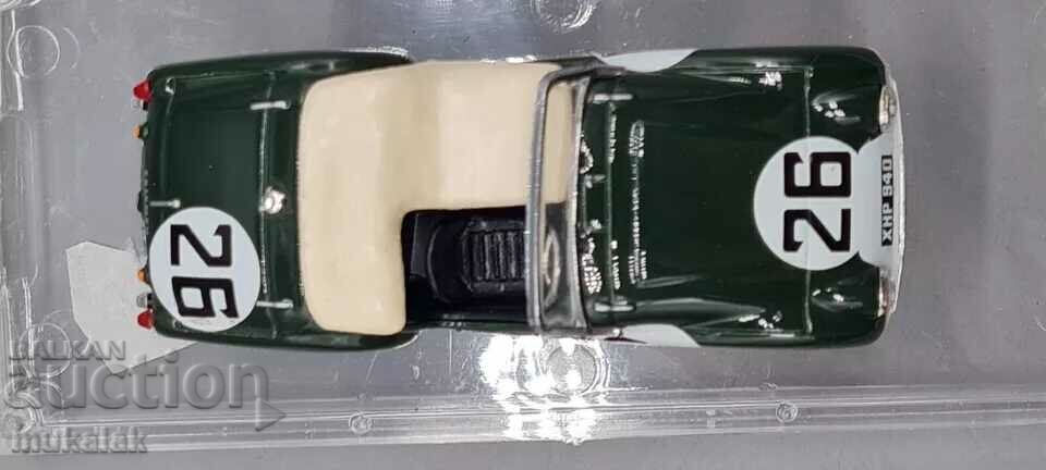 1:43 Vitesse Triumph TR CAR RALLY MODEL - 6 1:43 Vitesse Triumph TR CAR RALLY MODEL - 6