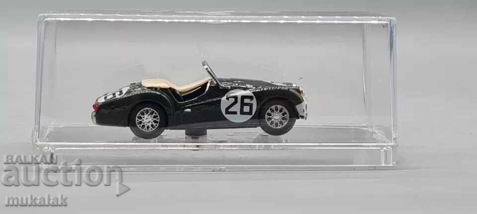 1:43 Vitesse Triumph TR CAR RALLY MODEL - 7 1:43 Vitesse Triumph TR CAR RALLY MODEL - 7