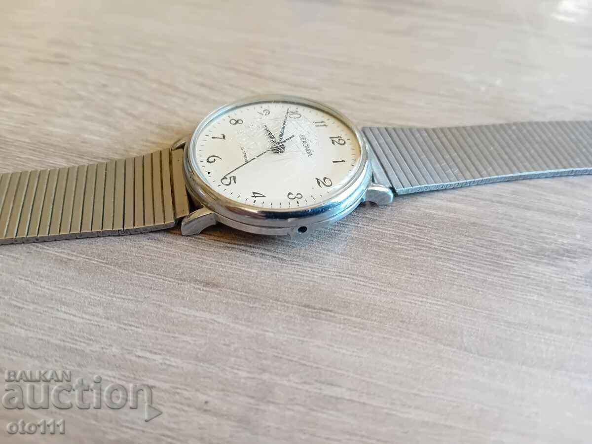 Delivery of CLOCK SECOND Delivery of CLOCK SECOND