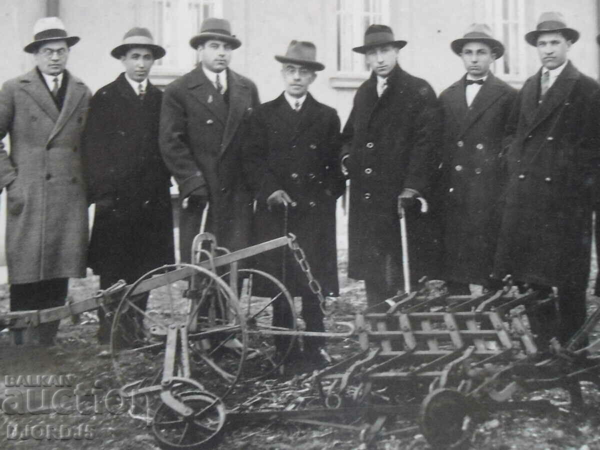 Old photo, cardboard, March 17, 1930. - 5