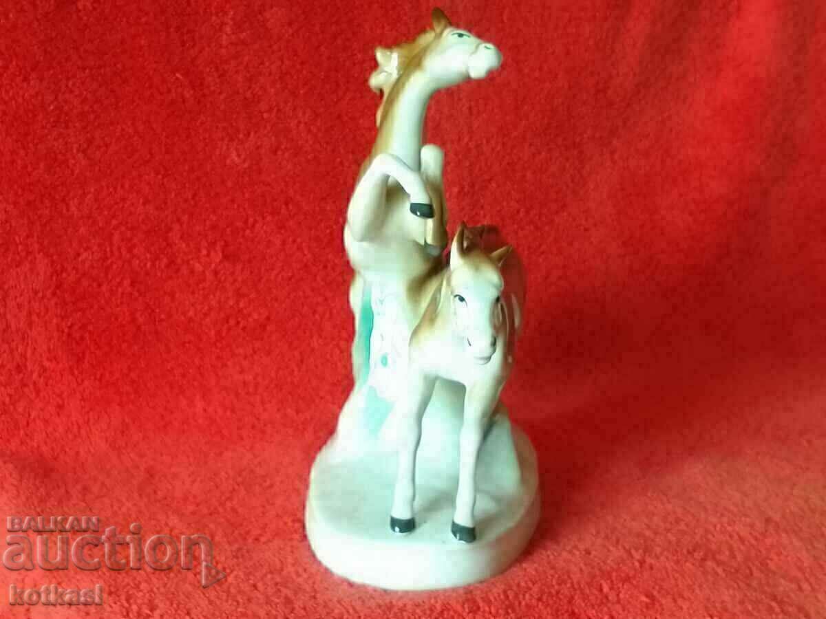 Auction Old porcelain figure Pair of Horses Stallion Mustang GDR Auction Old porcelain figure Pair of Horses Stallion Mustang GDR