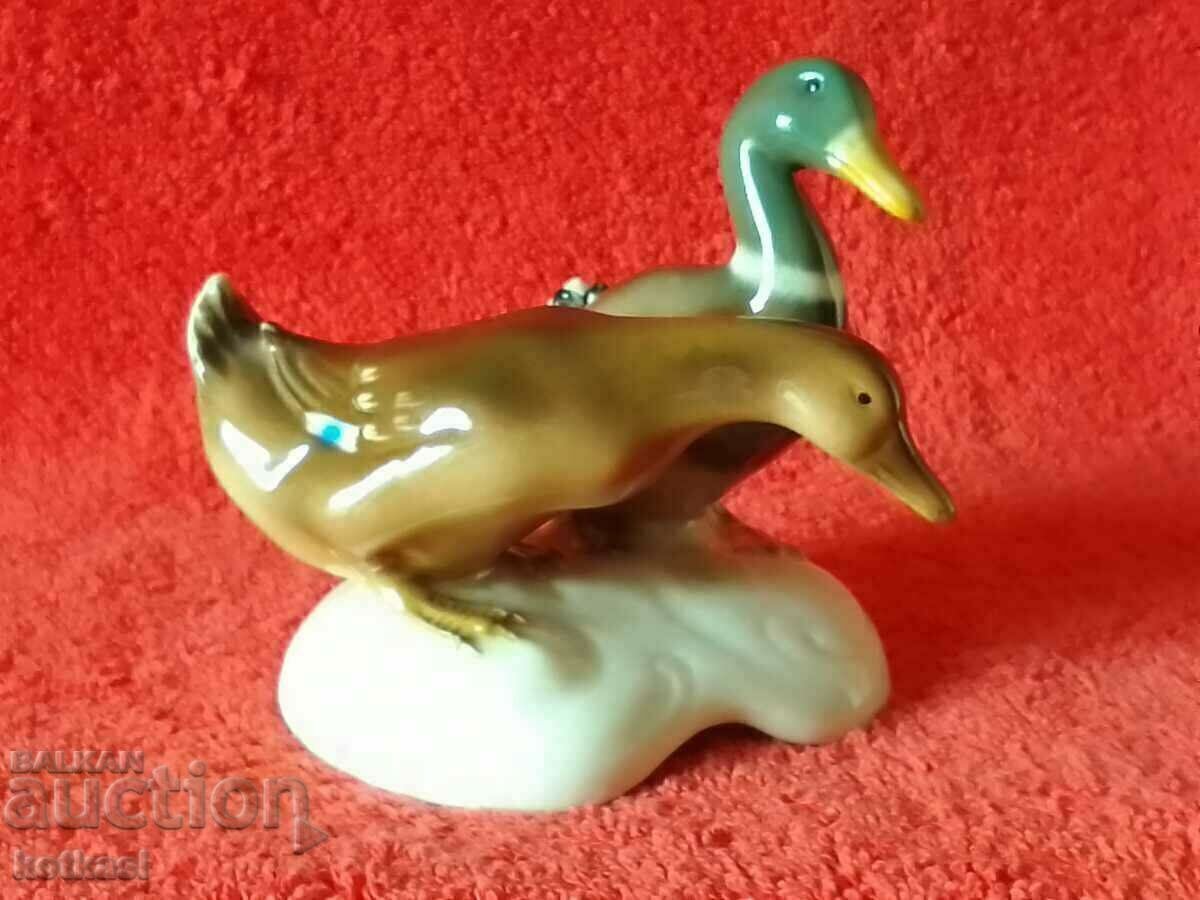 Auction Old porcelain figurine Pair of Ducklings Germany Goebel Auction Old porcelain figurine Pair of Ducklings Germany Goebel