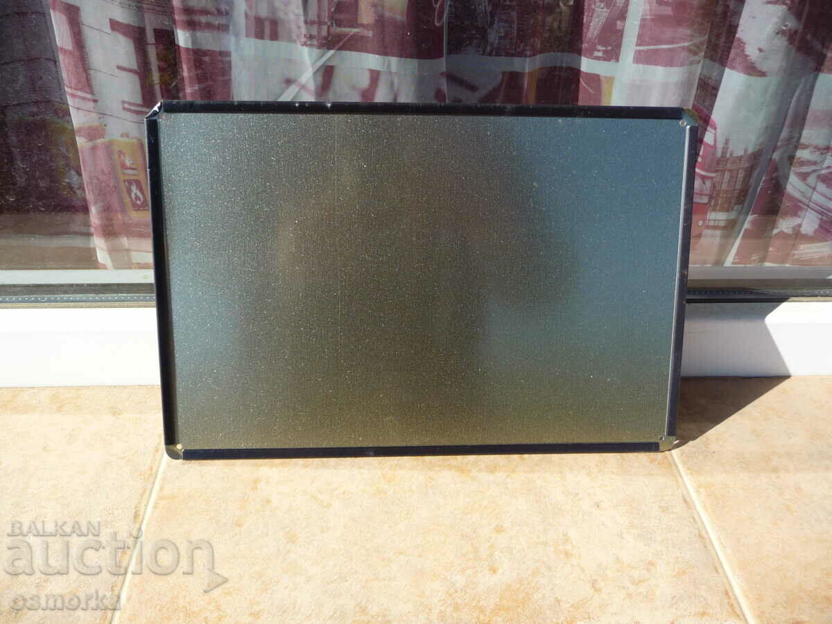 Auction Metal plate inscription dog chihuahua little puppy puppy malt Auction Metal plate inscription dog chihuahua little puppy puppy malt