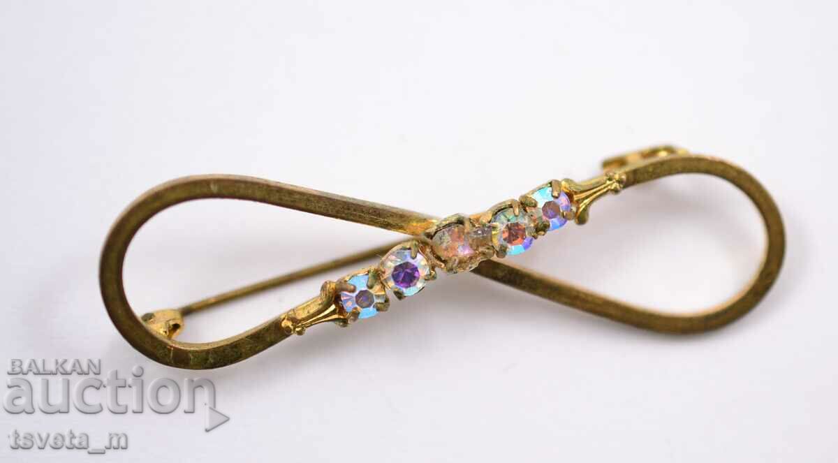 Antique brooch with price 4.00 BGN | € 2.05 Antique brooch with price 4.00 BGN | € 2.05