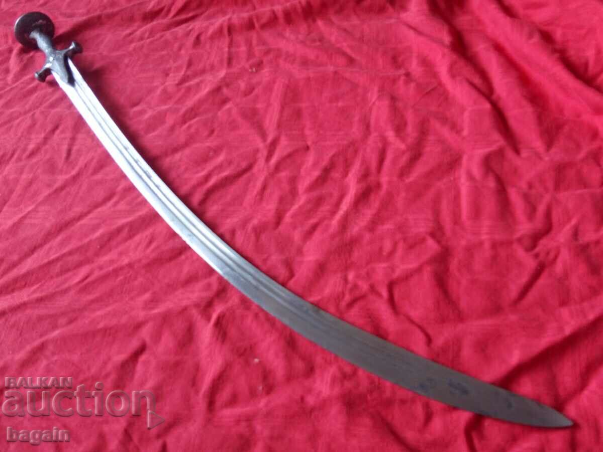A unique Mughal sword.