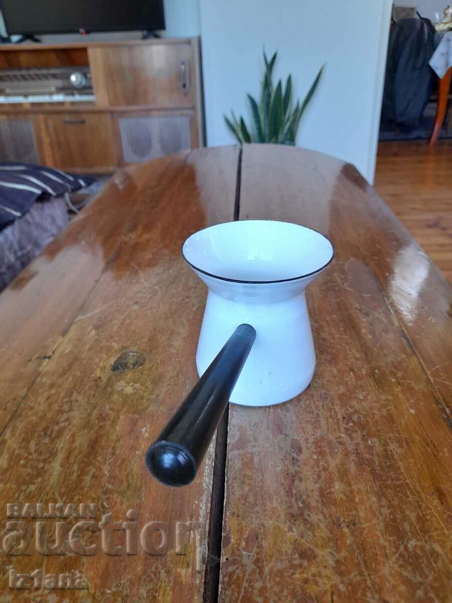 Delivery of Old enameled cezve Delivery of Old enameled cezve