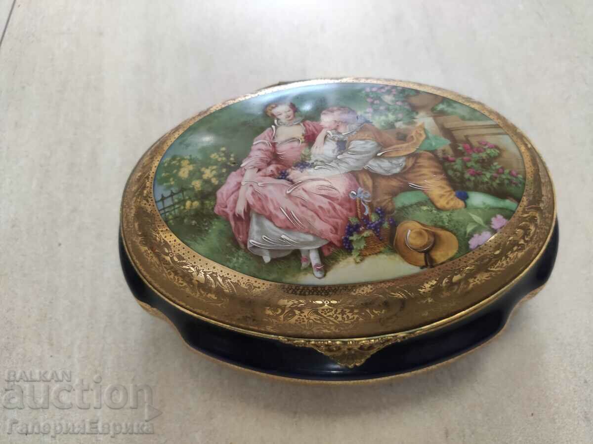 Limoges porcelain box gilt hand painted Limoges