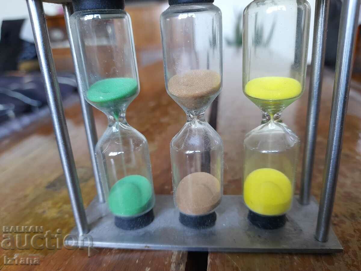 clepsidra veche cu preț 37.00 BGN | € 18.92