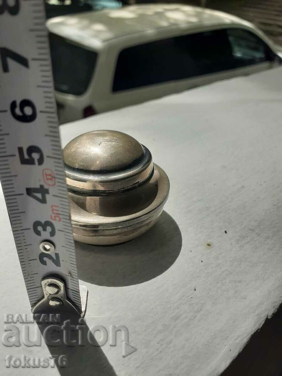 Малка сребърна кутийка предполагам мастилница - 6 Малка сребърна кутийка предполагам мастилница - 6