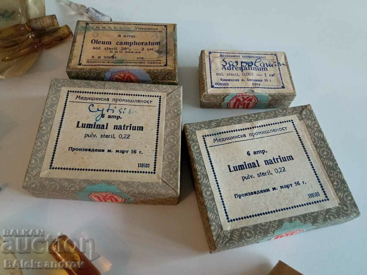 Old item for collection with price 9.00 BGN | € 4.60 Old item for collection with price 9.00 BGN | € 4.60