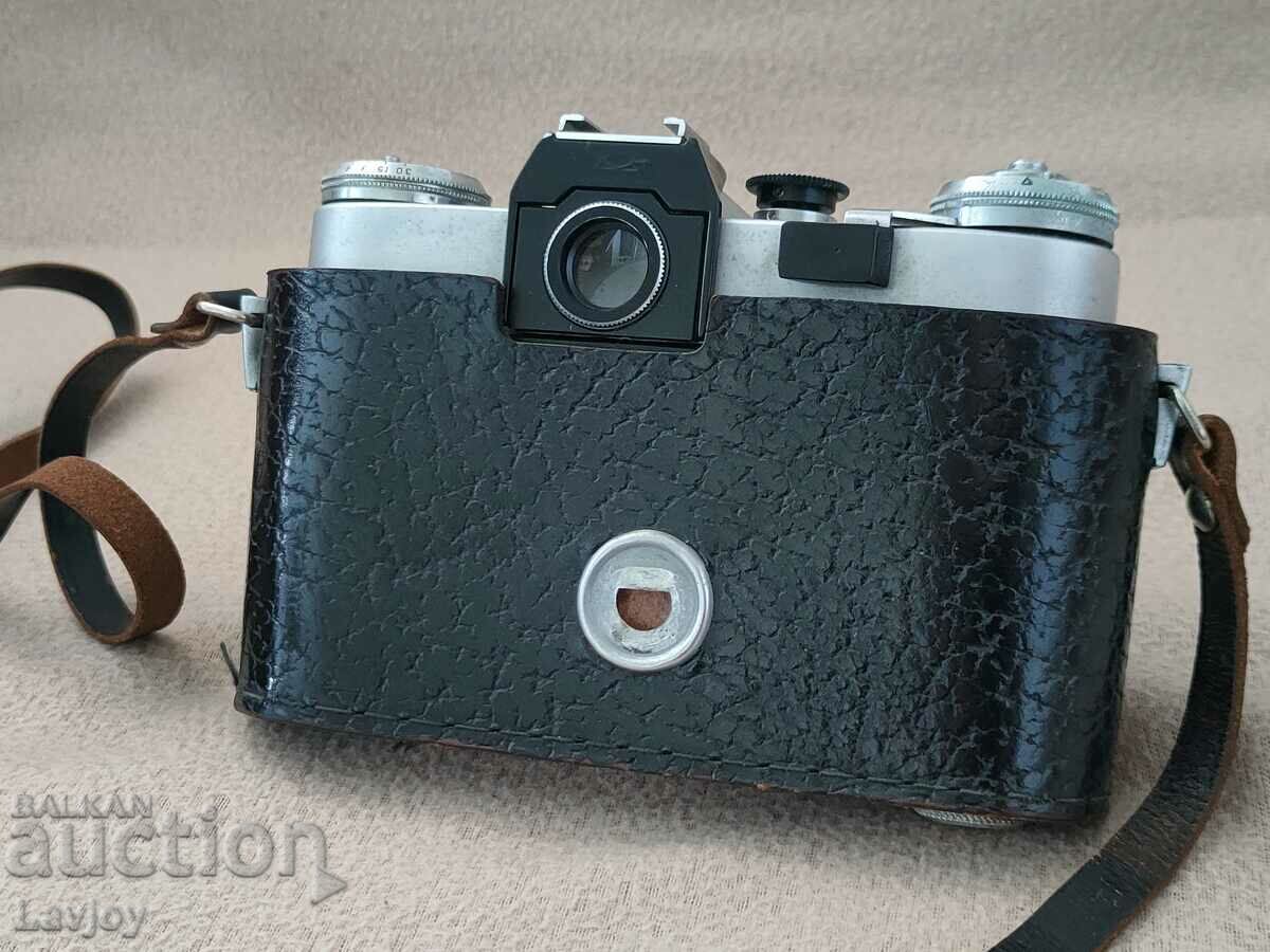 Auction Old Zenit Zenit E camera Auction Old Zenit Zenit E camera