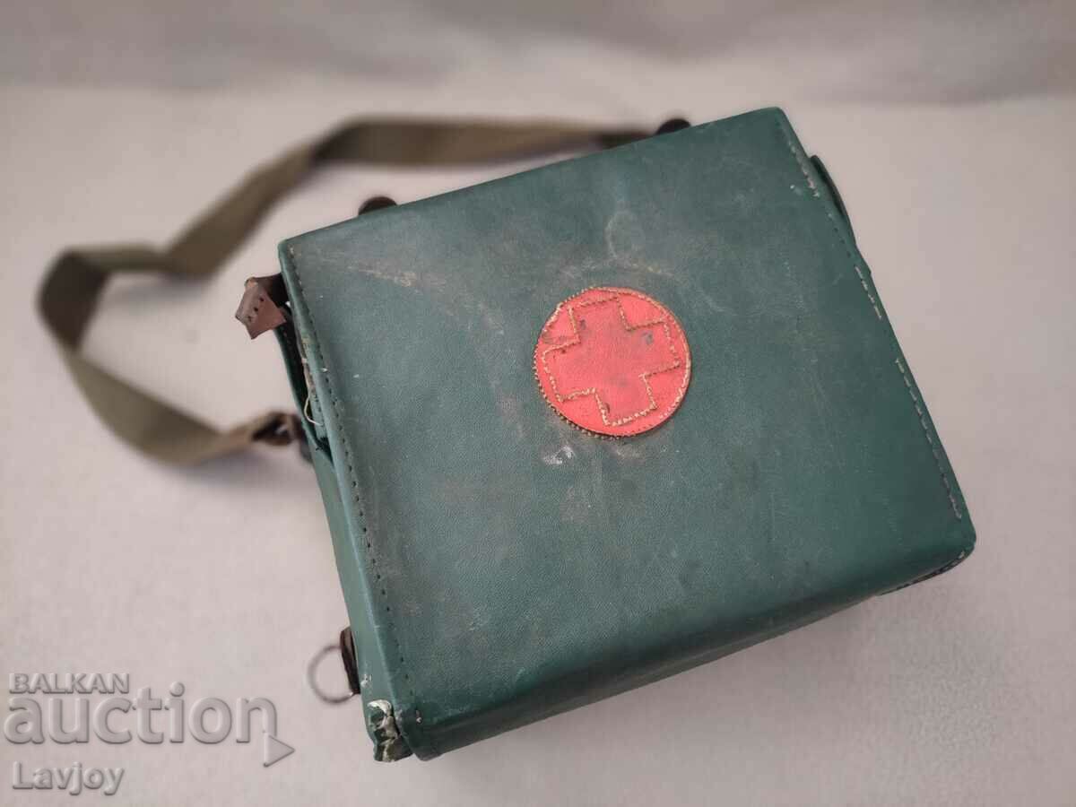 Geantă medicală militară cu preț 60.00 BGN | € 30.68 Geantă medicală militară cu preț 60.00 BGN | € 30.68