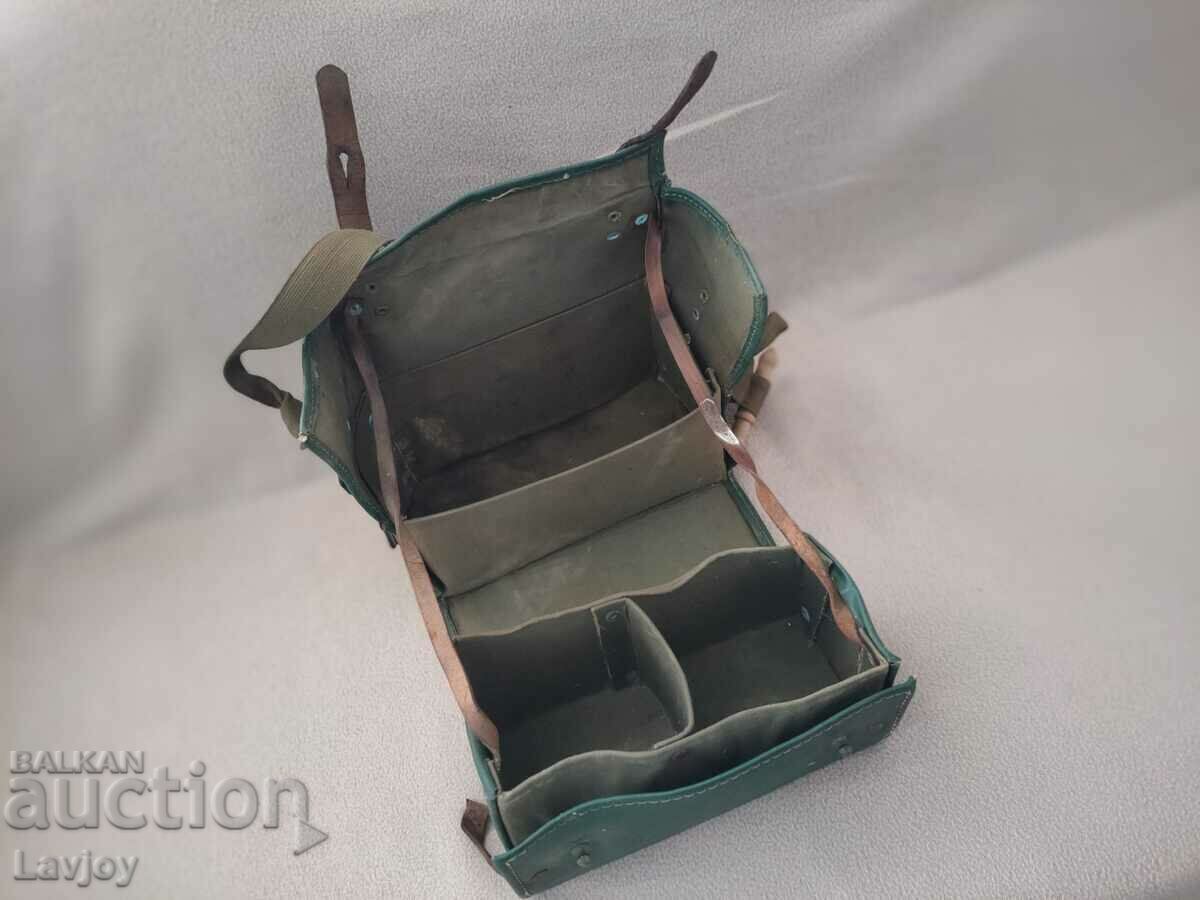 Livrarea Geantă medicală militară Livrarea Geantă medicală militară