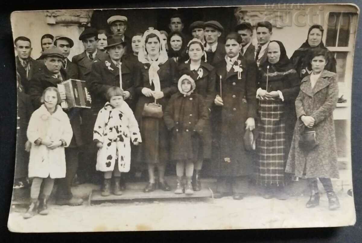 Παλιά φωτογραφία & ομαδική οικογενειακή φωτογραφία