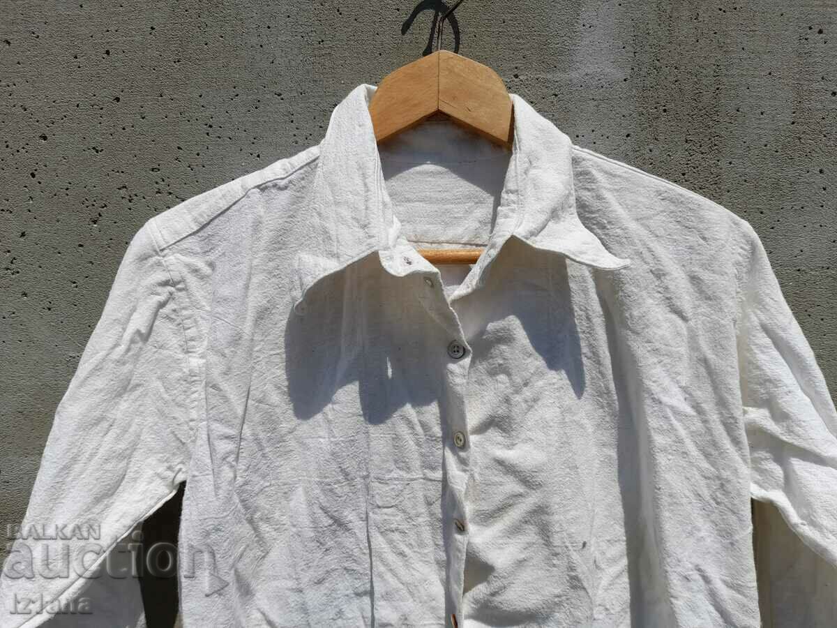 Vintage Men's Fringe Shirt with price 48.00 BGN | € 24.54 Vintage Men's Fringe Shirt with price 48.00 BGN | € 24.54