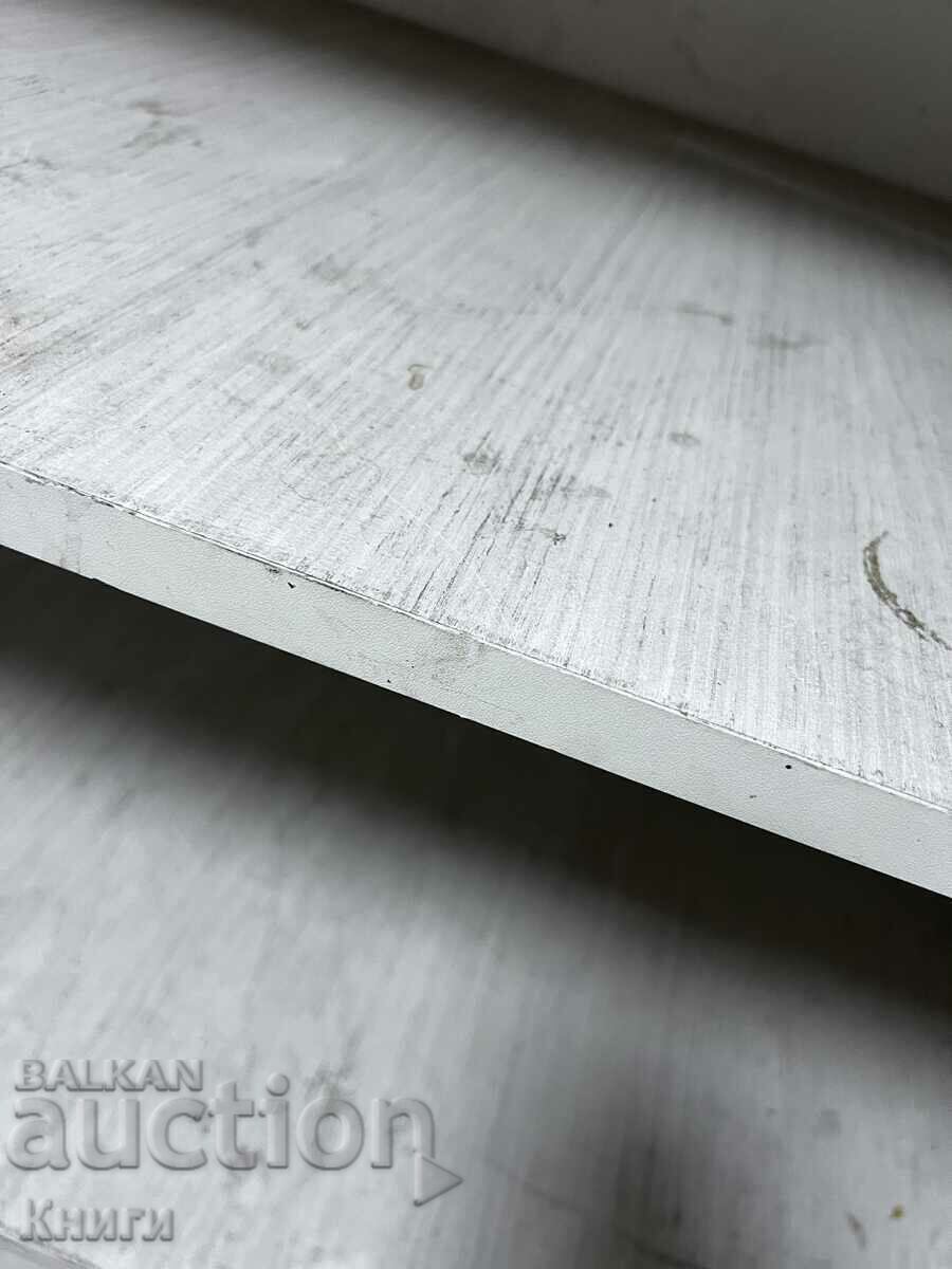 Auction  Rack 2m long, 1.70 high and 55 deep