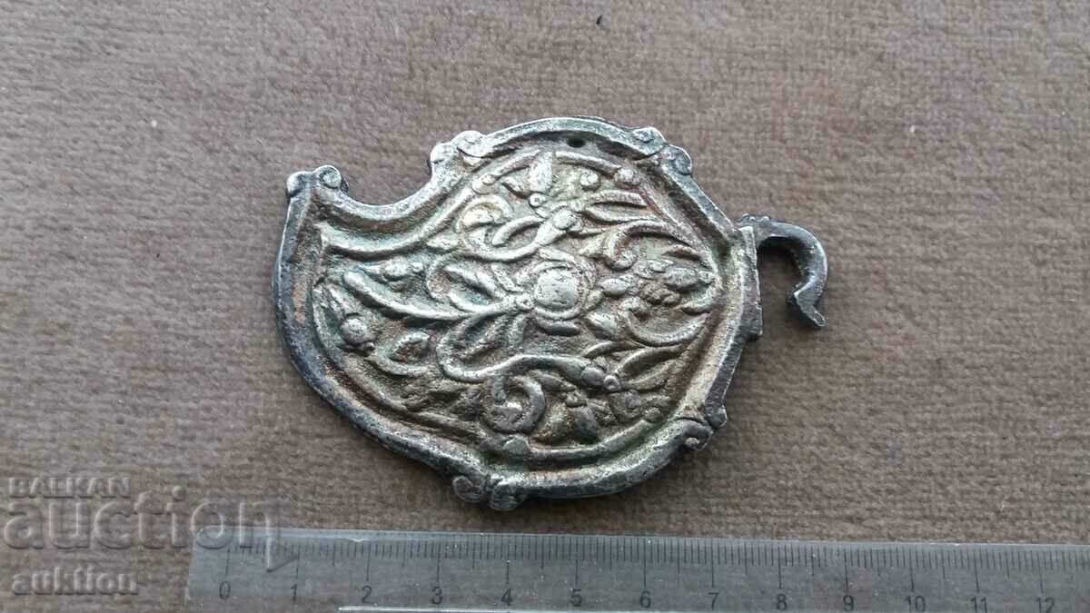 JUMĂTATE PAFTA - BRONZ PLACAT ARGINT - NOU-NOU cu preț 18.99 BGN | € 9.71 JUMĂTATE PAFTA - BRONZ PLACAT ARGINT - NOU-NOU cu preț 18.99 BGN | € 9.71