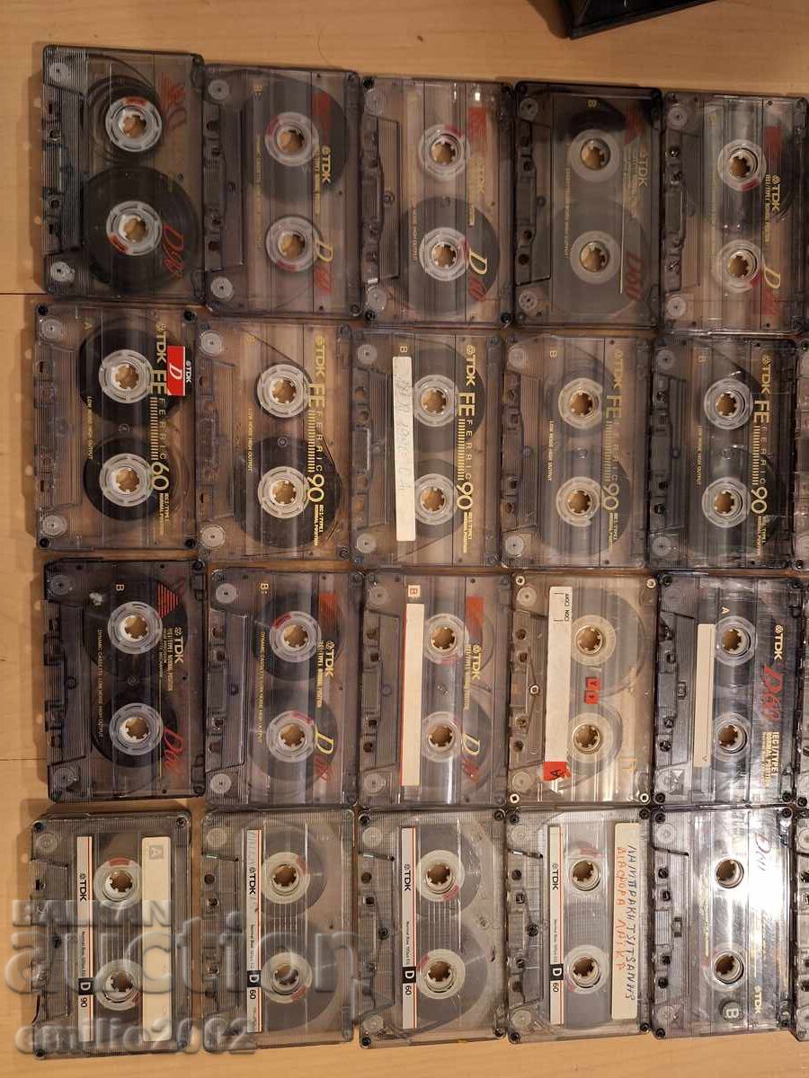 Delivery of TDK and Sony audio cassettes 32pcs in a carousel stand Delivery of TDK and Sony audio cassettes 32pcs in a carousel stand