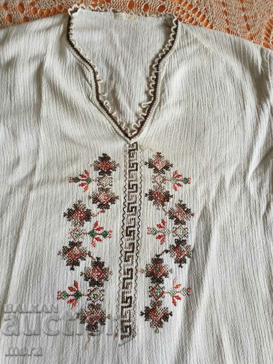 Δημοπρασία Παιδικό πουκάμισο από λαϊκή φορεσιά Δημοπρασία Παιδικό πουκάμισο από λαϊκή φορεσιά