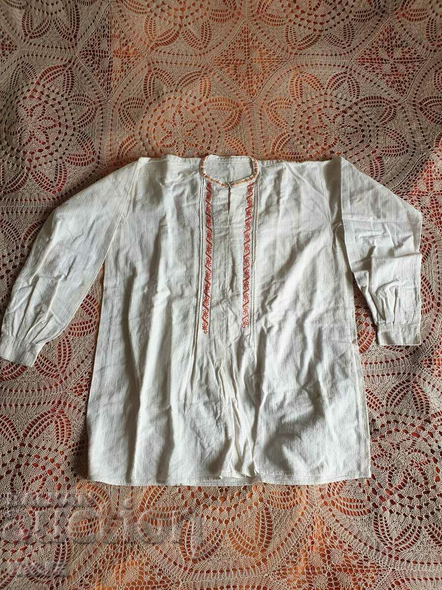 Authentic shirt from folk costume
