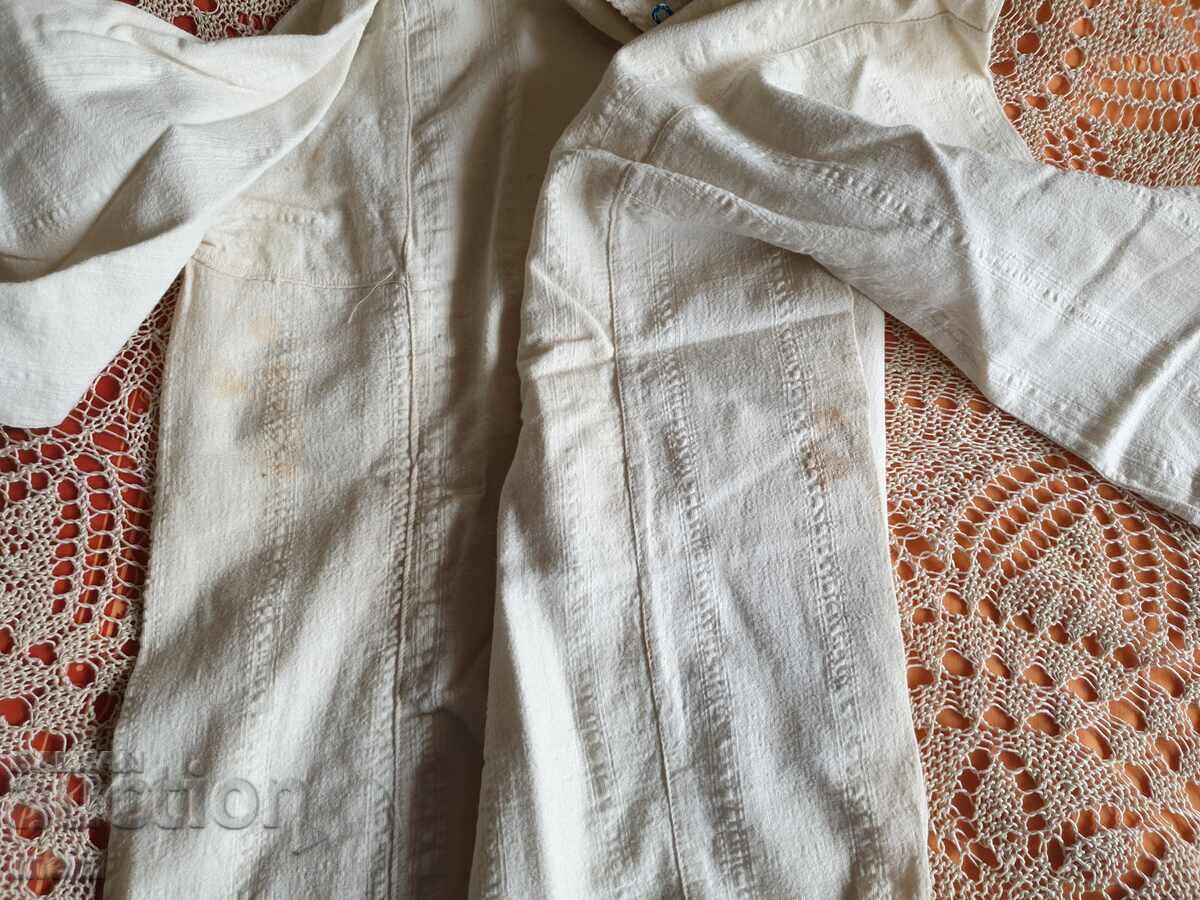 Auction  Authentic shirt from folk costume.