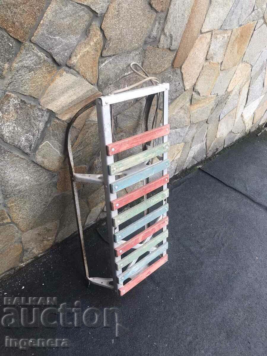 Licitație Sanie METAL LEMN SANATOS PENTRU DOI