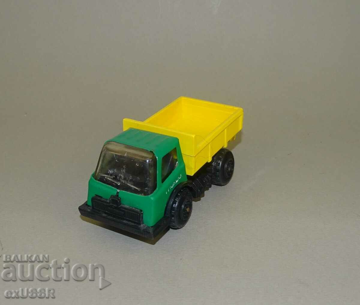 Соц. играчка камионче камион бордови количка Микро