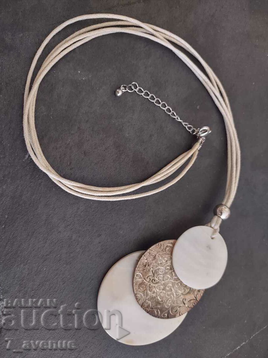 Auction Necklace, 70 cm long necklace, handmade mother of pearl, 16.05.24 Auction Necklace, 70 cm long necklace, handmade mother of pearl, 16.05.24