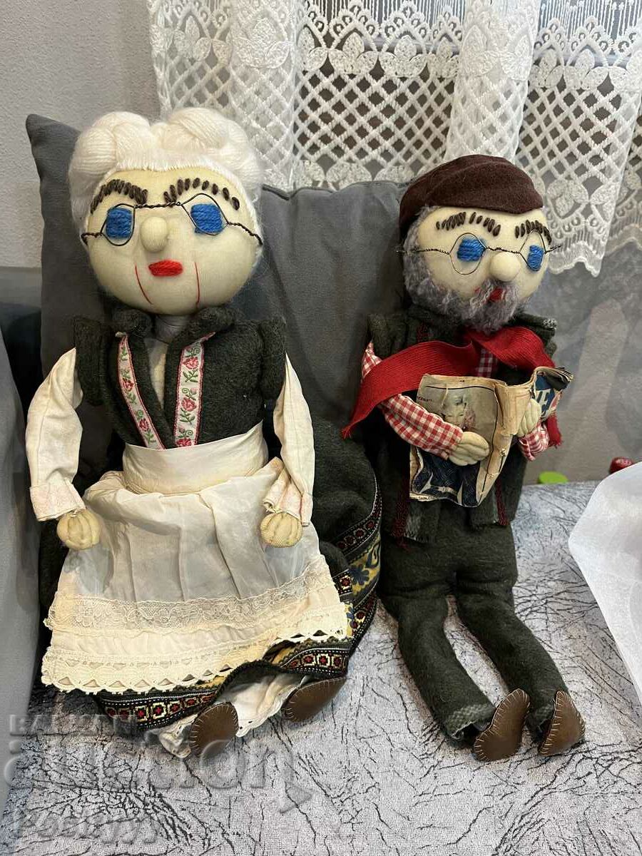 Authentic dolls